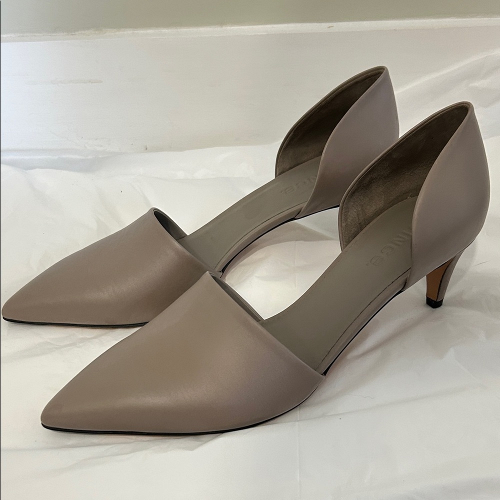 VINCE Vero Cupid Italy Taupe Pumps Perfect Condition 9
